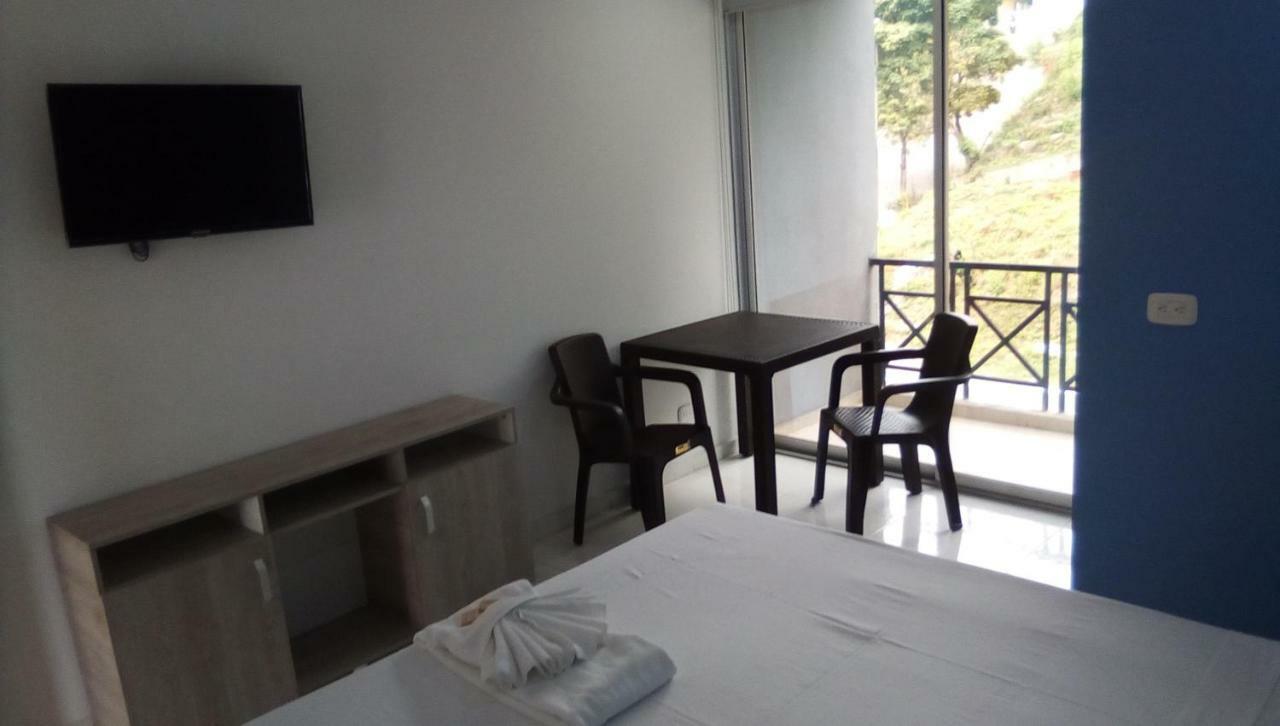 Okawango Hotel Girardot Εξωτερικό φωτογραφία